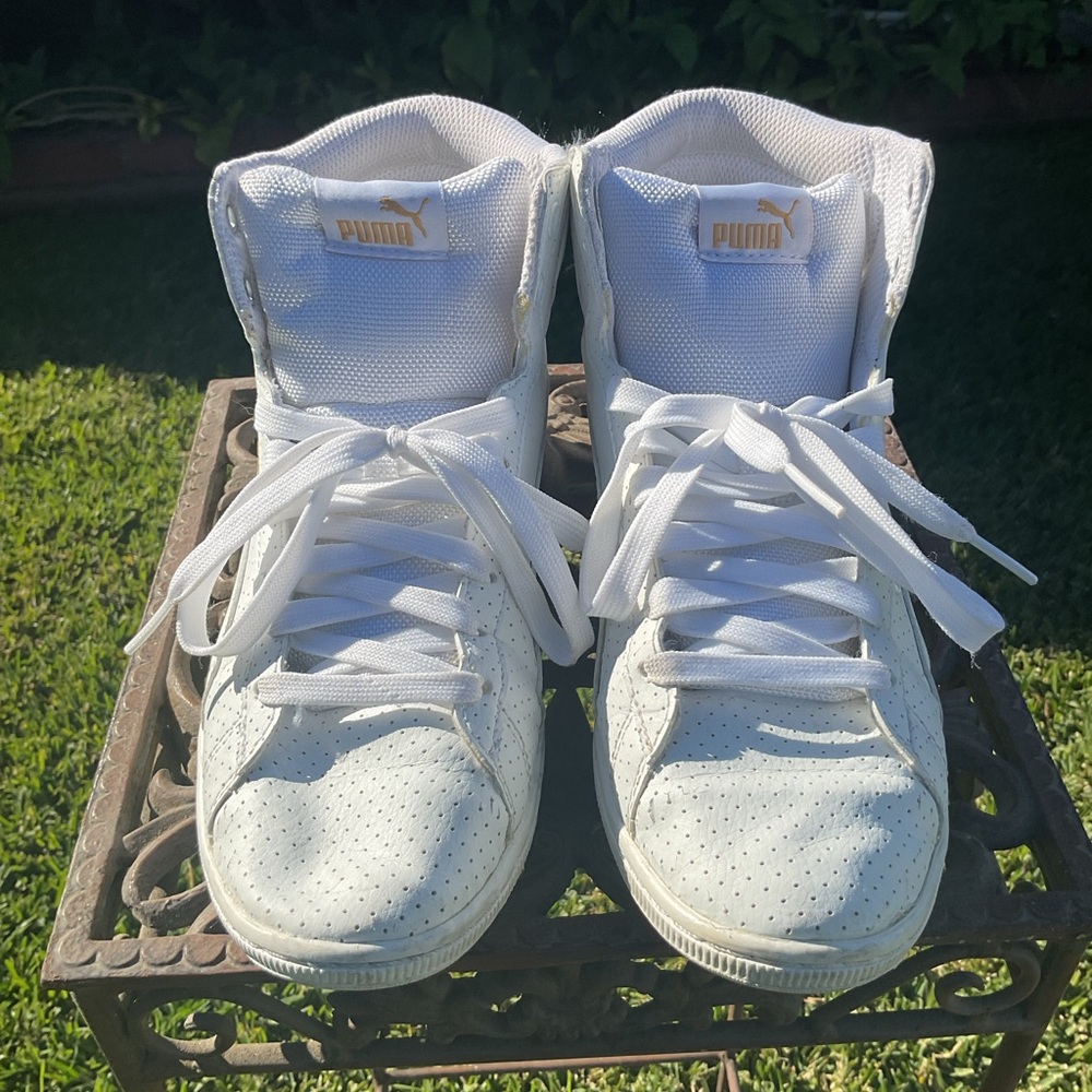 White Puma Vikky Mid Deboss Perforated High-Top Sneakers with gold logo size 8.5